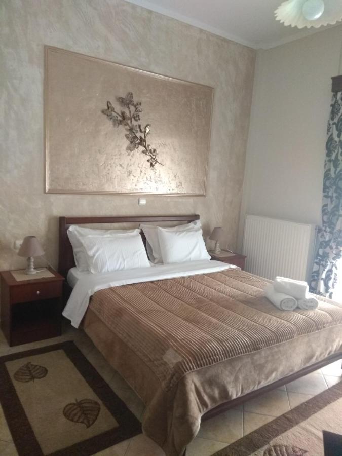 Xenonas Arxontiko Apartamento Káto Loutrákion Exterior foto