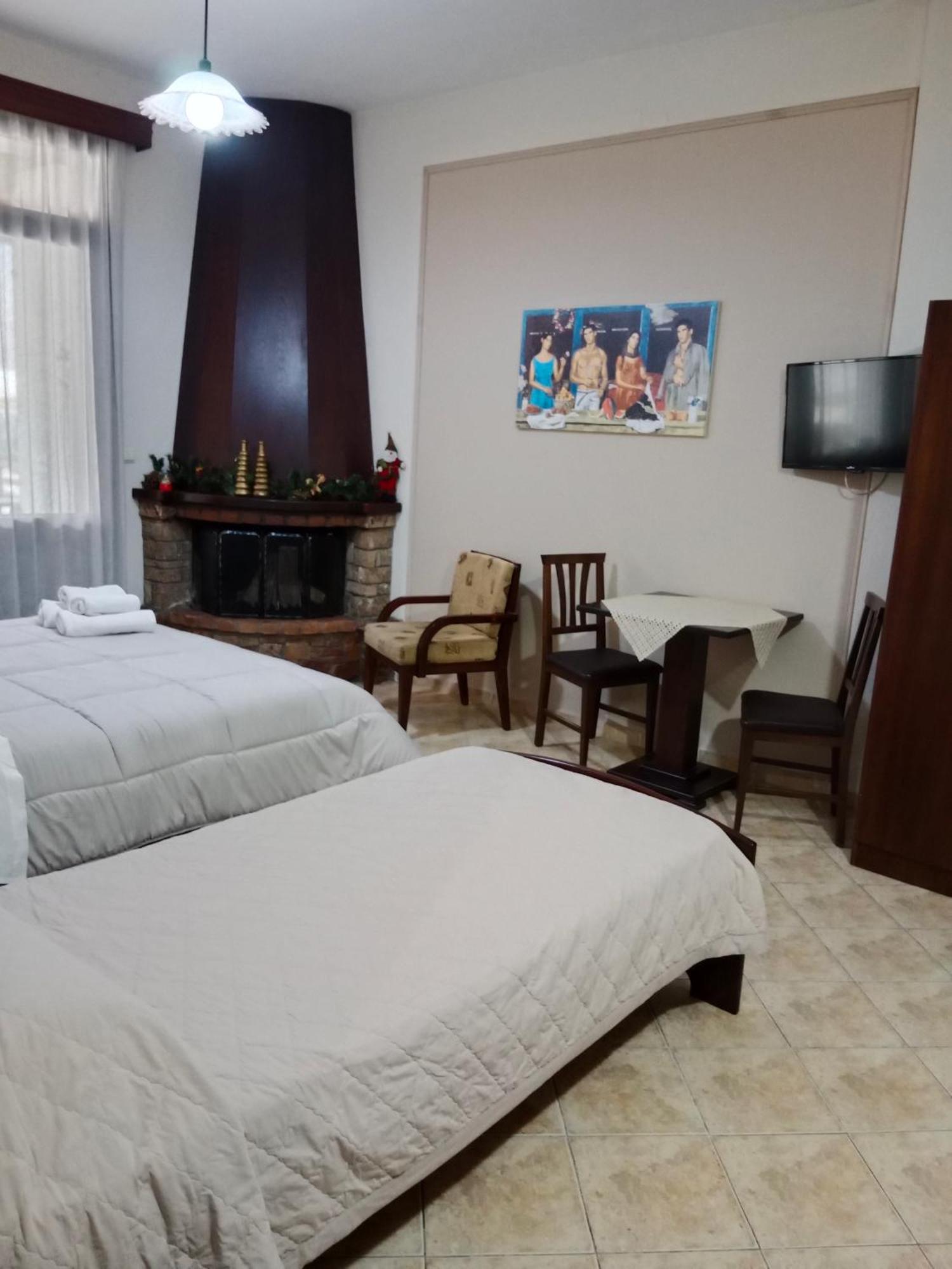 Xenonas Arxontiko Apartamento Káto Loutrákion Exterior foto