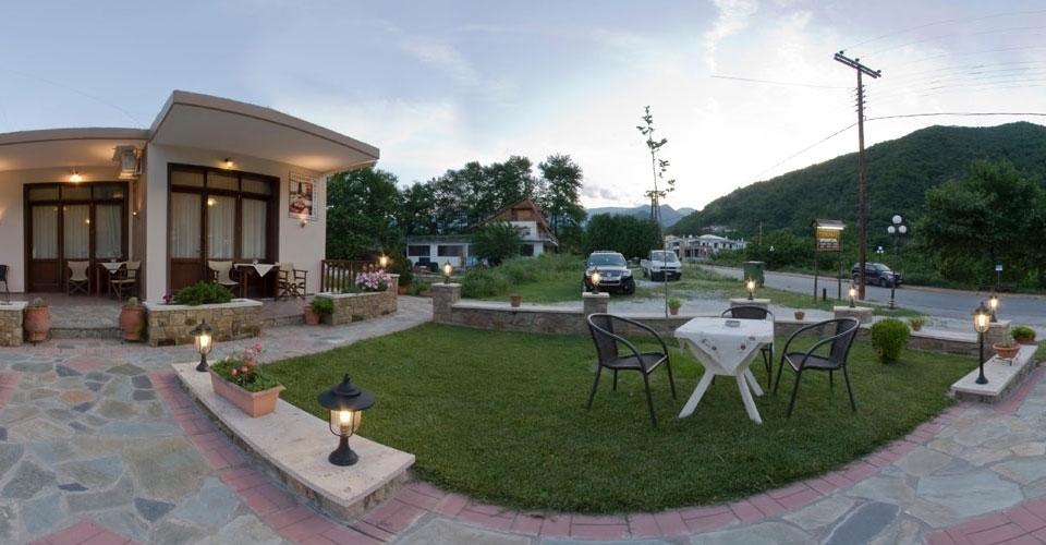 Xenonas Arxontiko Apartamento Káto Loutrákion Quarto foto