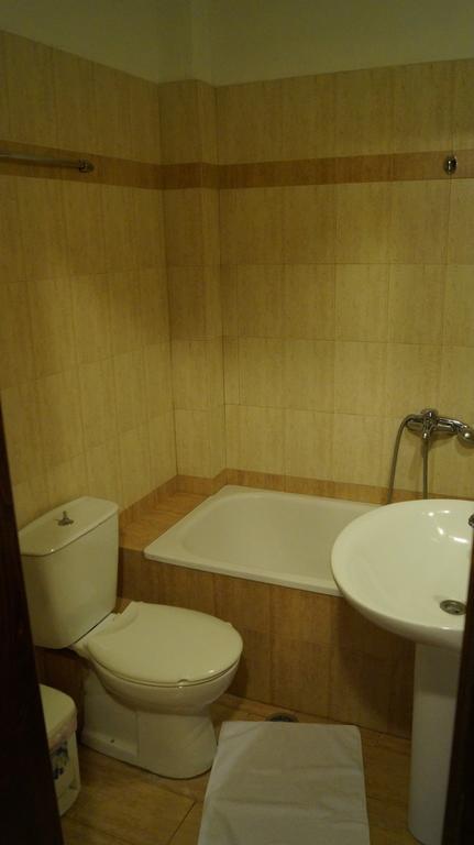 Xenonas Arxontiko Apartamento Káto Loutrákion Quarto foto